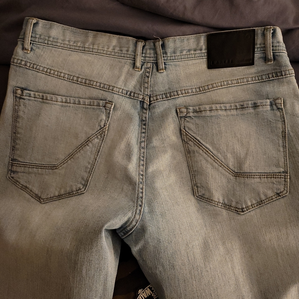 Jeans - Picture 2 of 13